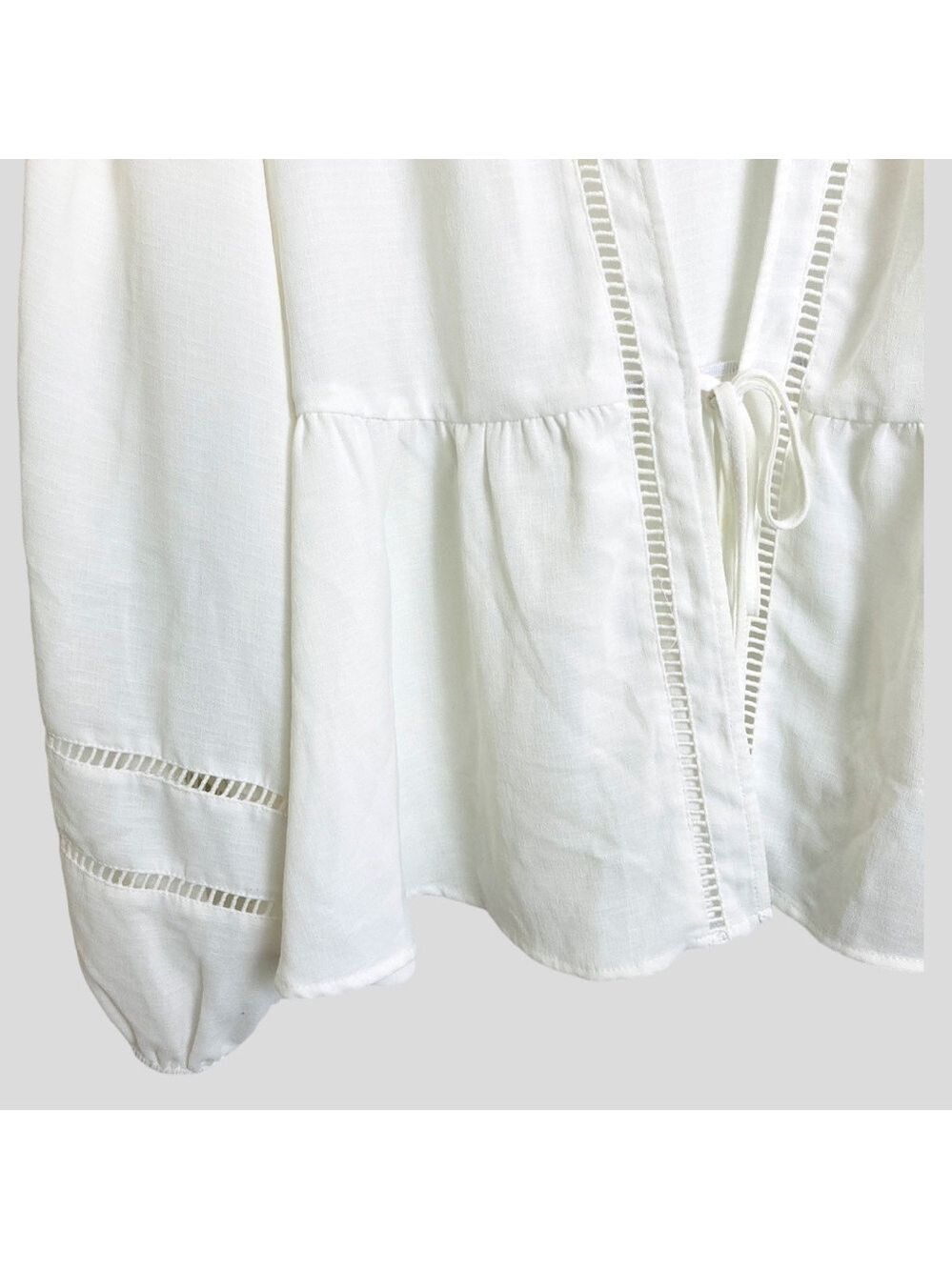 Torrid 2 Women’s White Eyelet Top Front Lace-up Cottagecore, Boho Long Sleeve - Picture 14 of 14